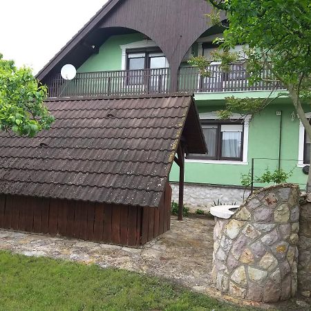 PoroszlóTavasz Nyaralo别墅 外观 照片